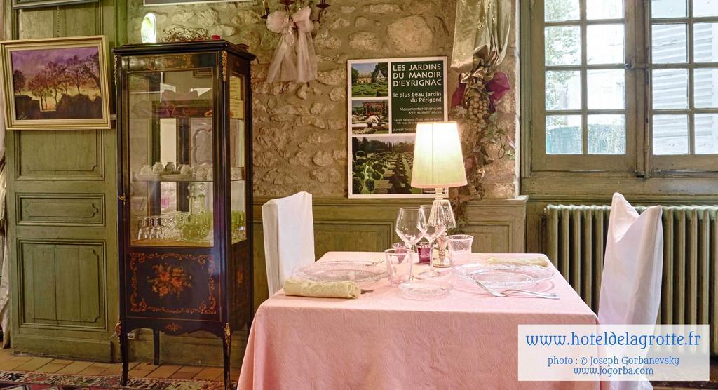 Hotel De La Grotte มงทิญญัก ภายนอก รูปภาพ